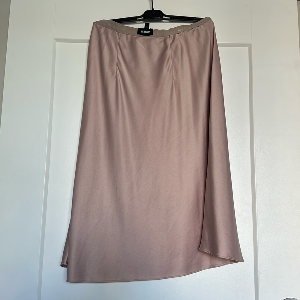 Light pink satin midi skirt